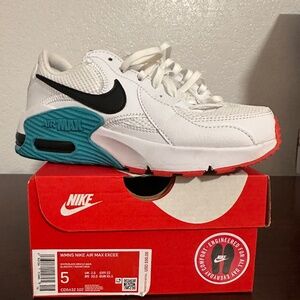 Women’s Nike Air Max Excee